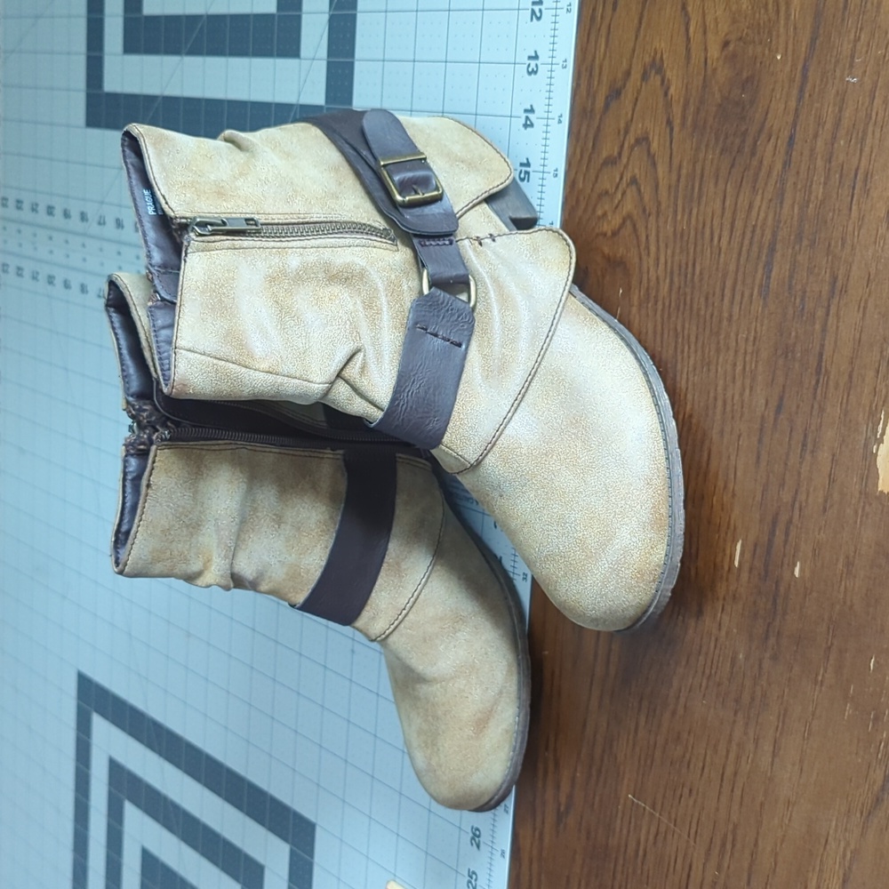 Pop boots